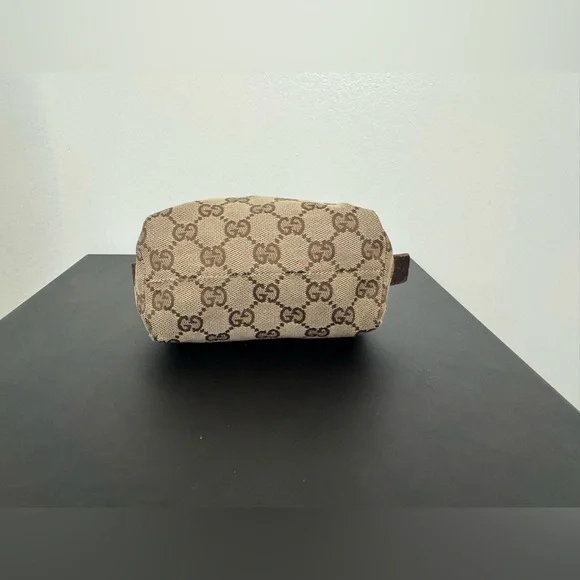 Gucci Beige and Brown Monogram GG Canvas Pouch Vintage with Leather Trim - Picture 4 of 9